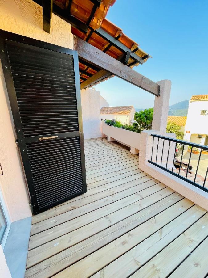 Superbe T2 Avec Vue Mer Et Piscine La Croix-Valmer Exteriér fotografie